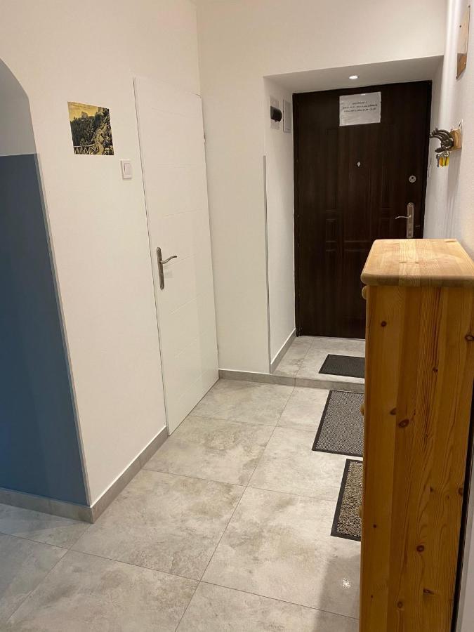 Appartamento Walbrzych Blisko Teatru Esterno foto