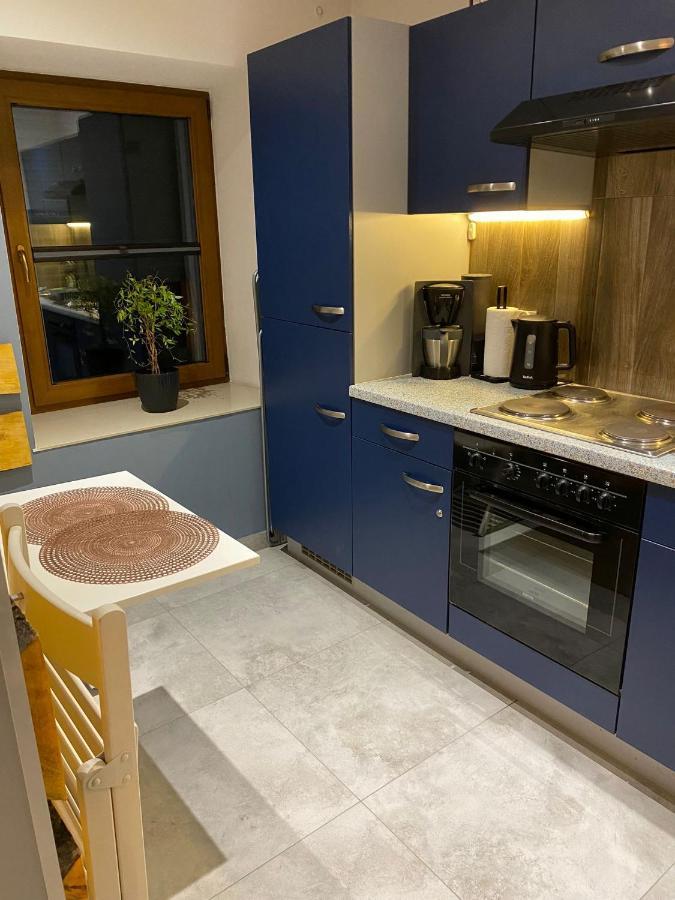 Appartamento Walbrzych Blisko Teatru Esterno foto